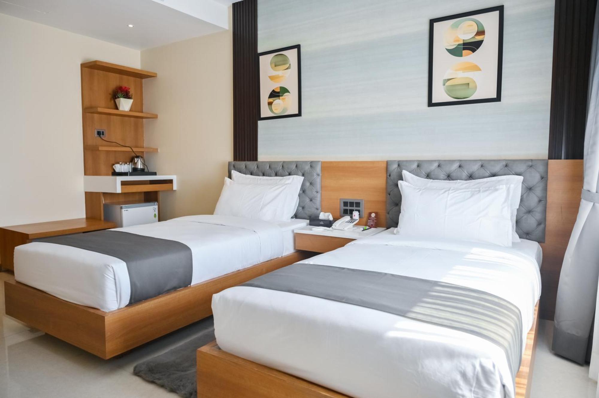 Hotel Barak View Residency Silchar Exteriör bild