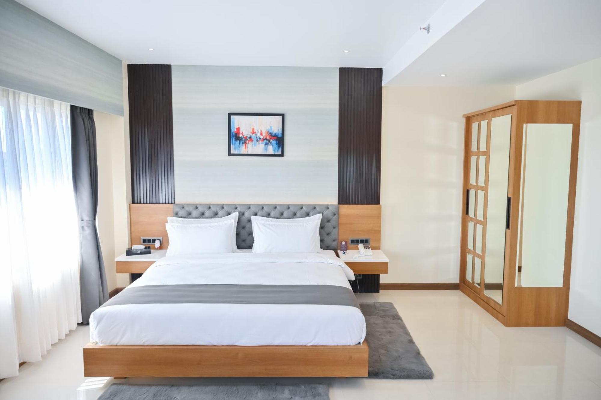 Hotel Barak View Residency Silchar Exteriör bild